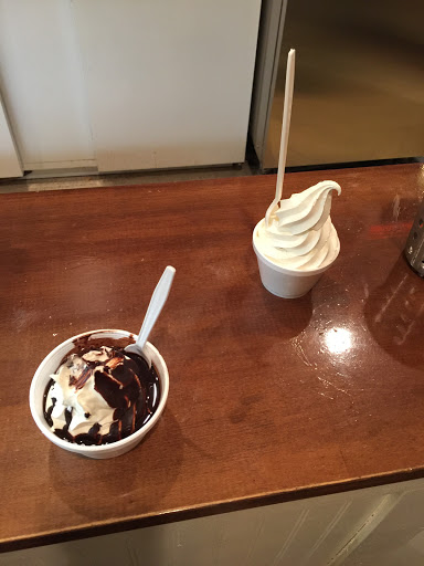 Ice Cream Shop «Golden Cone Frozen Custard & Ice Cream», reviews and photos, 207 W 4th St, Royal Oak, MI 48067, USA
