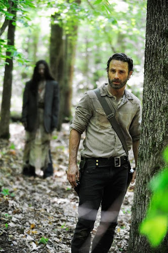 First photo of The Walking Dead season 4 with Rick Grimes and a walker in the background