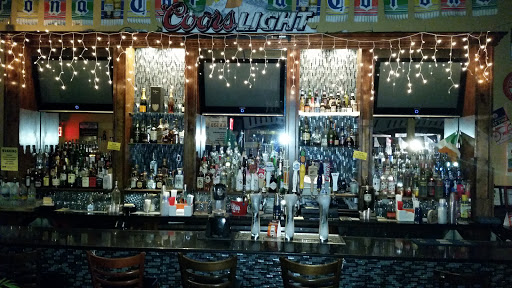 Bar «Pinstripes Bar & Grill», reviews and photos, 1161 Castle Hill Ave, Bronx, NY 10462, USA