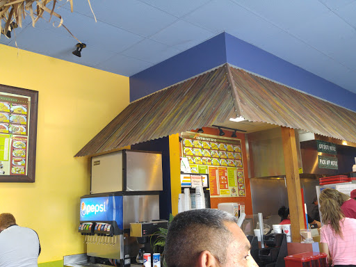 Restaurant «Los Favoritos Taco Shop», reviews and photos, 4850 S Gilbert Rd # 8, Chandler, AZ 85249, USA