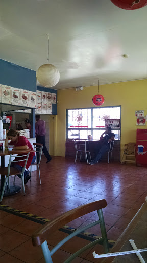 La Cochinita, Calle Emilio Carranza 463, Col. Aviación, 22840 Ensenada, B.C., México, Restaurante de comida china mandarina | BC