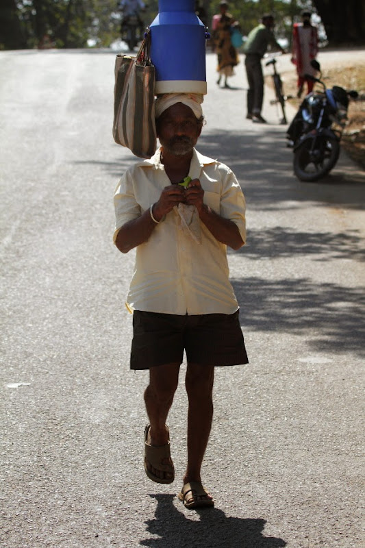 Gouli Community man selling milk at Dandeli, Karnataka