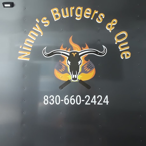 Ninny's Burgers and Que