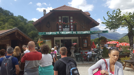 Grotte et Cascade de Seythenex