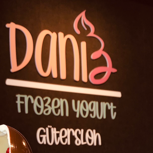 Daniz frozenyogurt logo