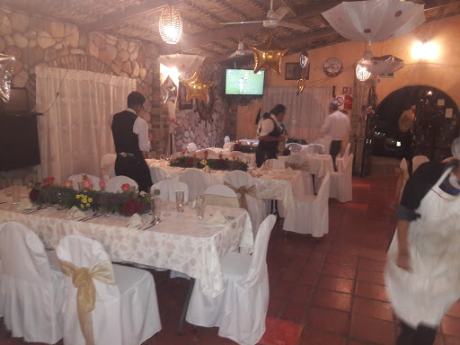 Restaurante Bar Sambuka, blvd no, Juventino Rosas 900, Cuauhtémoc, San Francisco del Rincón, Gto., México, Restaurantes o cafeterías | GTO