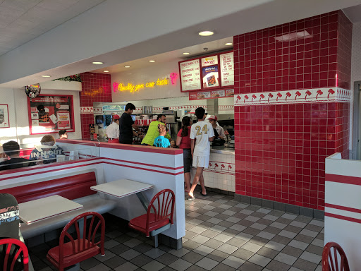Hamburger Restaurant «In-N-Out Burger», reviews and photos, 2600 Stearns St, Simi Valley, CA 93063, USA