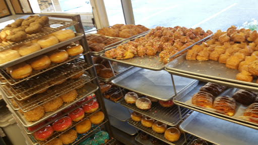 Donut Shop «Rolling Pin Donuts», reviews and photos, 2153 Las Posas Rd, Camarillo, CA 93010, USA