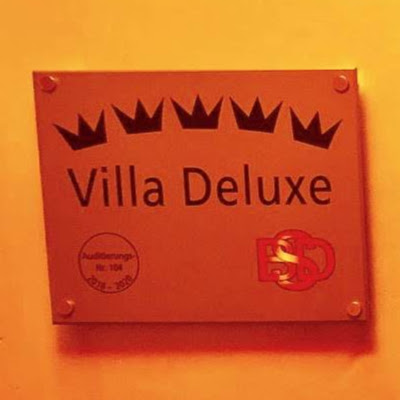 Villa Deluxe logo