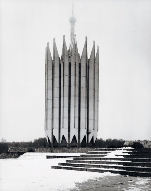 المباني السوفيتيه مناظر من السوفيات Amazing+Taschen+Book+of+Soviet+Architecture+%25285%2529