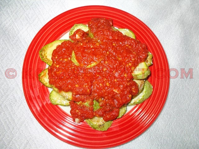 DOMATES-SOSLU-KABAK-KIZARTMASI DOMATES-SOSLU-KABAK-KIZARTMASI