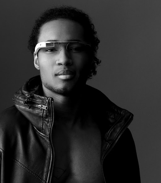 بالفيديو… غوغل تكشف عن مشروعها ل” النظارة الذكية ” Glass_photos2