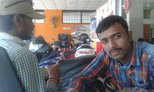 Hero Dealer: Navkar Wheels, A1/A2, Udyog Nagar, Malegaon Road, Dhule, Maharashtra 424003, India, Wheel_Shop, state MH