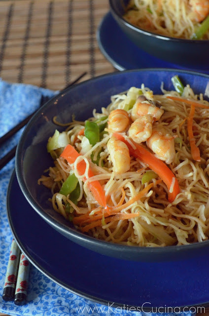 Click Here for: Shrimp and Veggie Lo Mein Recipe from KatiesCucina.com #Recipe #Chinese #HomeTakeOut