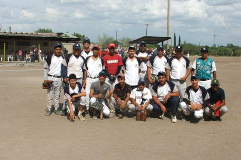 Equipo Yankees del torneo de softbol del Club Sertoma