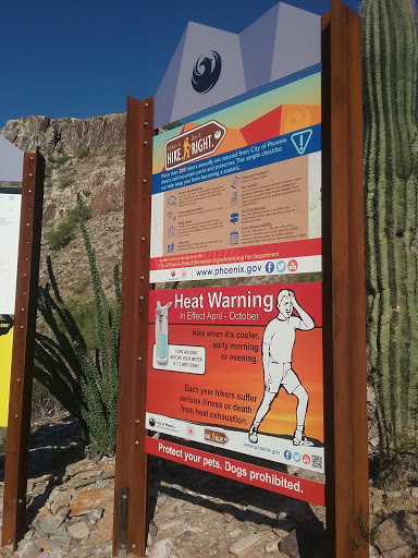 Phoenix Mountain Preserve - 40th St. Trailhead