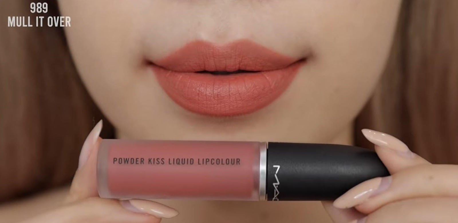Review Son MAC Powder Kiss Liquid Lipcolour