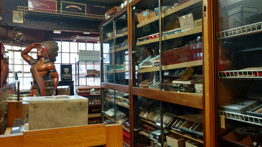 Tobacco Shop «Torpedoes Smoke Shop», reviews and photos, 922 Hopmeadow St, Simsbury, CT 06070, USA