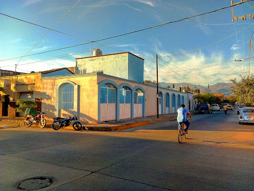 Salón del Reino de los Testigos de Jehová, 48900, Corregidora 121A, Centro, Autlán de Navarro, Jal., México, Iglesia de los testigos de Jehová | JAL