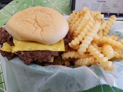 Hamburger Restaurant «Hwy 55 Burgers Shakes & Fries», reviews and photos, 140 W McMillan St, Cincinnati, OH 45219, USA