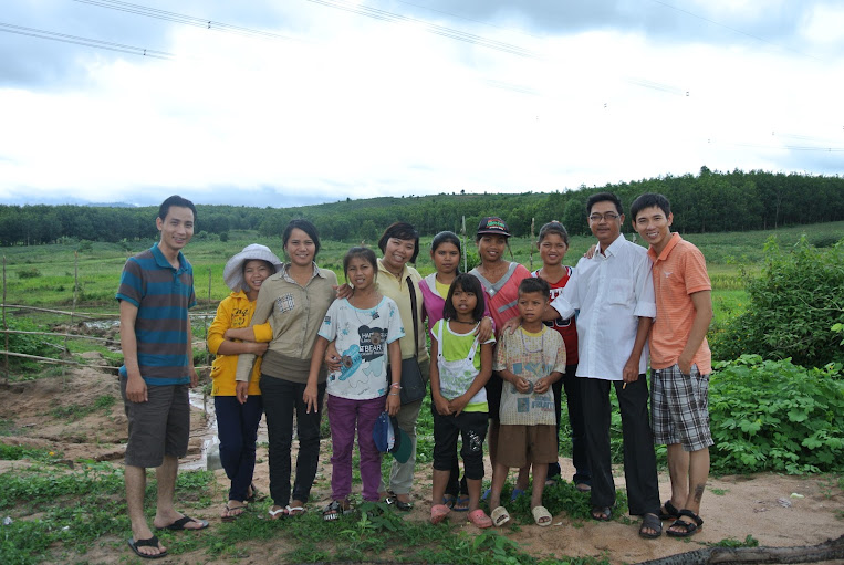 Thăm và tặng quà cho trại trẻ mồ côi Vinh Sơn 6-Kon Rẫy-Kon Tum - 23
