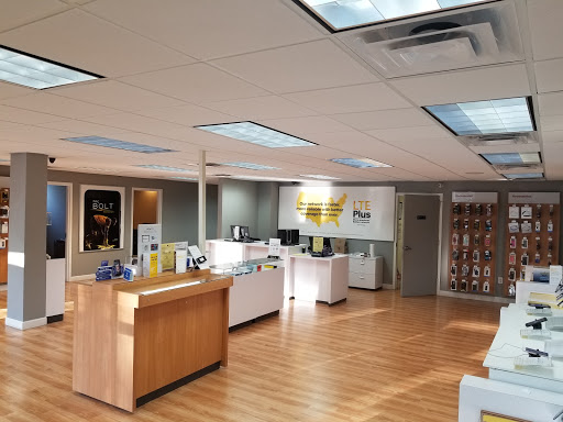 Cell Phone Store «Sprint Store», reviews and photos, 6465 Som Center Rd, Solon, OH 44139, USA