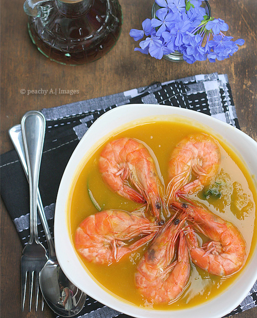 Kinalabasang Hipon (Squash and Shrimp Soup) | www.thepeachkitchen.com