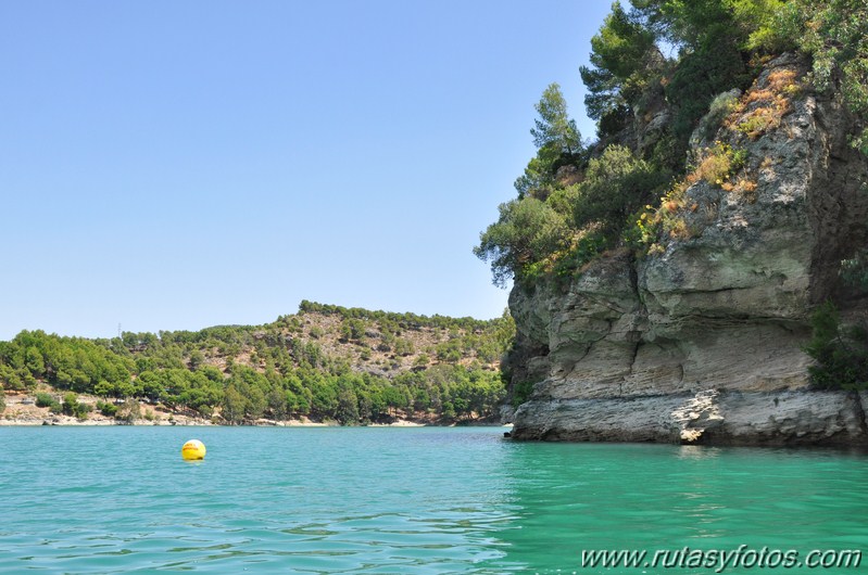 Kayak en el Embalse Conde del Guadalhorce