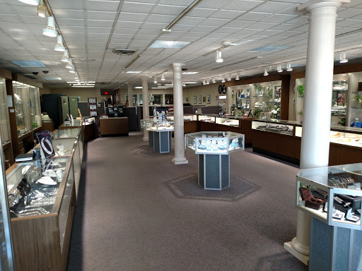 Jewelry Store «Shallow Jewelers», reviews and photos, 8919 W Greenfield Ave, West Allis, WI 53214, USA