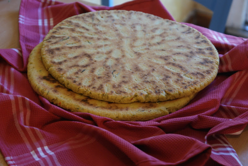 Galette aux ciboules, à l'origan et piment DSC08868