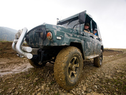 Excursiones en jeep en las montañas de los Cárpatos