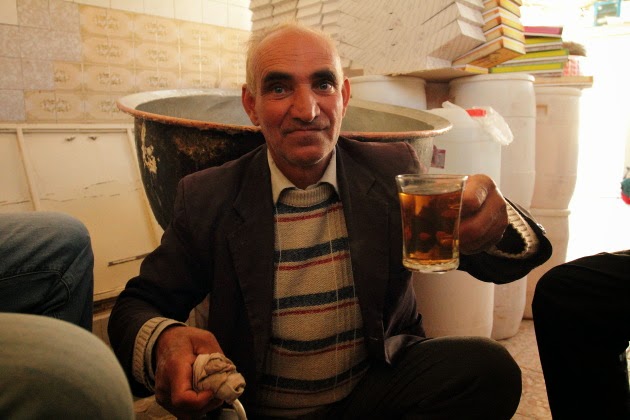 Super Hospitable Gaz shop Owner from Na'in, Iran