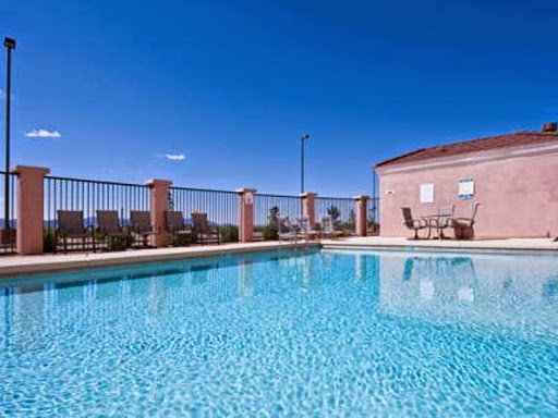 Holiday Inn Express & Suites Willcox by IHG