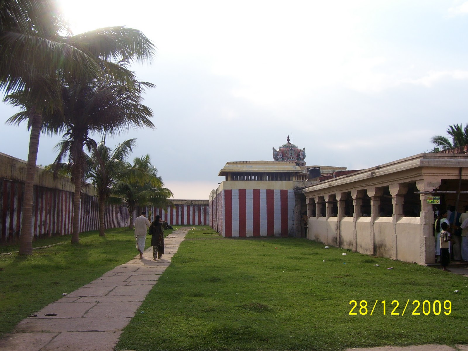 Sri Devapiran & Aravinda Losana Perumal Temple (Tholai Villi Mangalam) Tirunelveli - Divya Desam 74