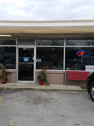 Restaurant «Mason Jar», reviews and photos, 305 W Broad St, Smithville, TN 37166, USA