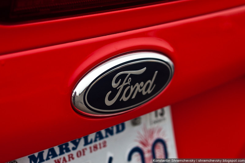 Ford Focus III 3 Sedan Red Emblem Форд Фокус 3 III Красный Эмблема