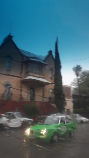 Partido Revolucionario Institucional P.R.I., Centro, Paseo de La Presa 37, Barrio de la Presa, 36000 Guanajuato, Gto., México, Partido político | GTO