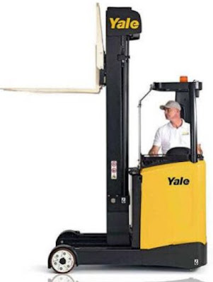 Yale reach truck FBR30S Z 3 tấn