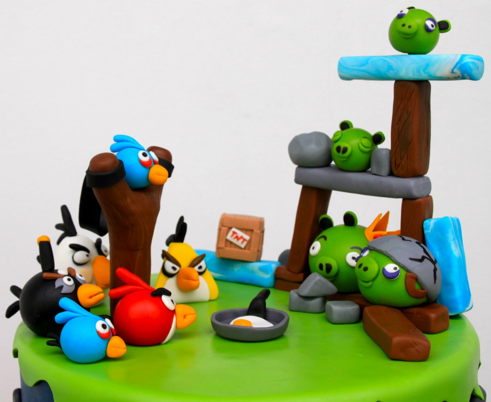 Celebrate with Cake!: Angry Birds Cake