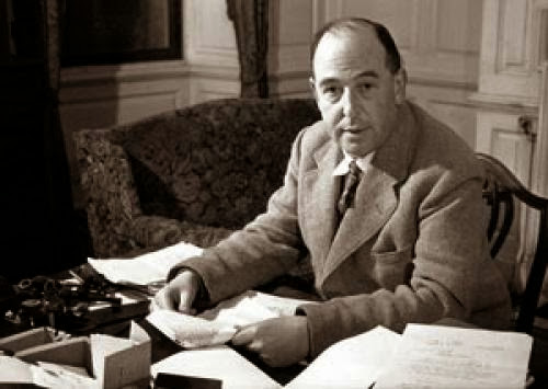 C S Lewis On The Cosmic War