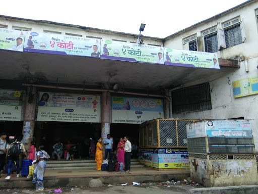State Transport Bus Stand, Mahatma Gandhi Rd, Jaikisan Wadi, Jalgaon, Maharashtra 425001, India, Travel_Terminals, state MH