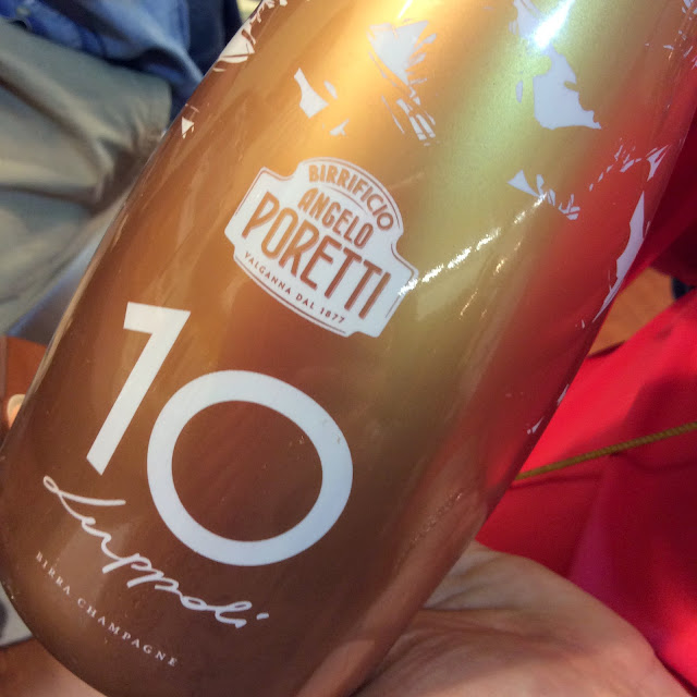 una birra champagne in mezzo alvino #birraporetti #vinitaly2015 #10luppoli