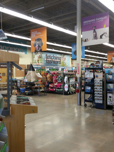 Pet Supply Store «Petco Animal Supplies», reviews and photos, 247 N Washington Hwy, Ashland, VA 23005, USA