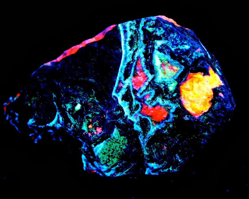 Colección de Minerales Fluorescentes - Página 2 Aragonito%252C+Willemita%252C+Calcita%252C+Esfalerita%252C+Hedyphana%252C+Hidrozincita+y+desconocidos+