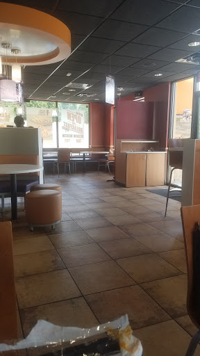 Mexican Restaurant «Taco Bell», reviews and photos, 1650 Jericho Turnpike, New Hyde Park, NY 11040, USA