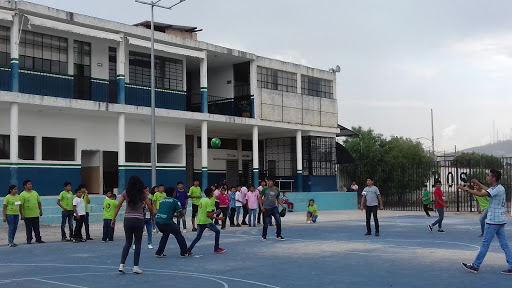 Colegio Salesiano de Don Bosco, Calle Burgos 1202, San Juan Bosco, 37330 León, Gto., México, Escuela preparatoria | GTO
