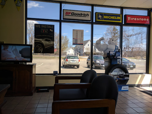 Tire Shop «Stratham Tire - Laconia, NH», reviews and photos, 125 Water St, Laconia, NH 03246, USA