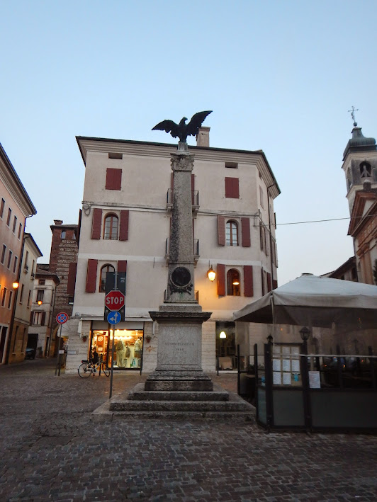 Уголок провинциальной Италии - Бассано-дель-Граппа.