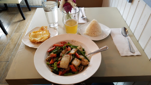Restaurant «Malii Thai Kitchen», reviews and photos, 2028 2nd Ave, New York, NY 10029, USA