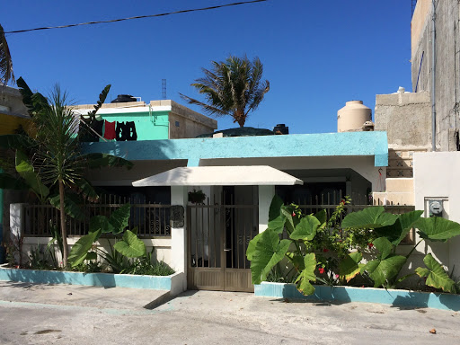 Casa Marlin, Calle Jose Maria Sabatini 19, La Gloria, 77400 Isla Mujeres, Q.R., México, Alquiler de inmuebles | QROO
